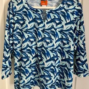 Comfy too for casual everyday wear. Looks brand new!